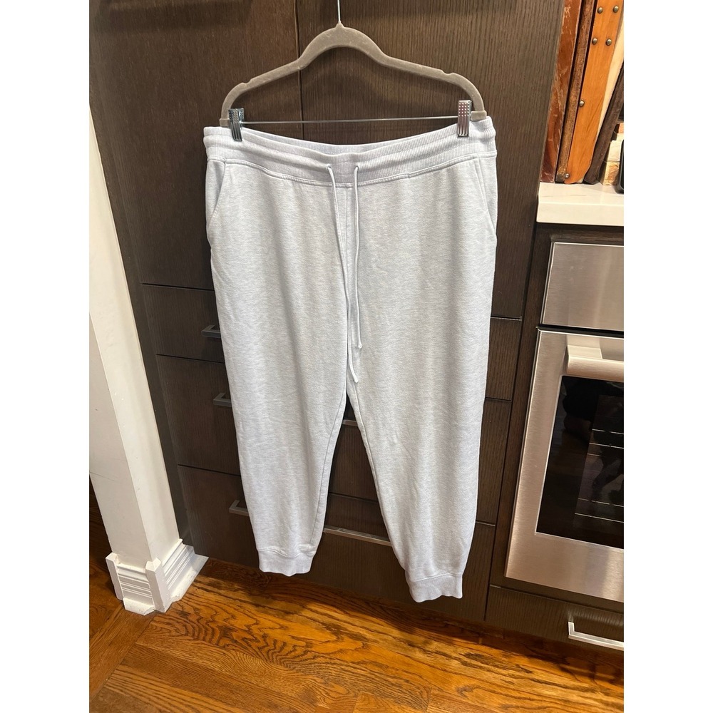 Vineyard vines men's‎ joggers size XL